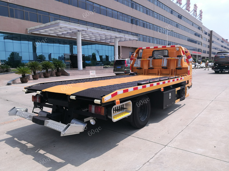 江鈴順達(dá)藍(lán)牌一拖二清障車