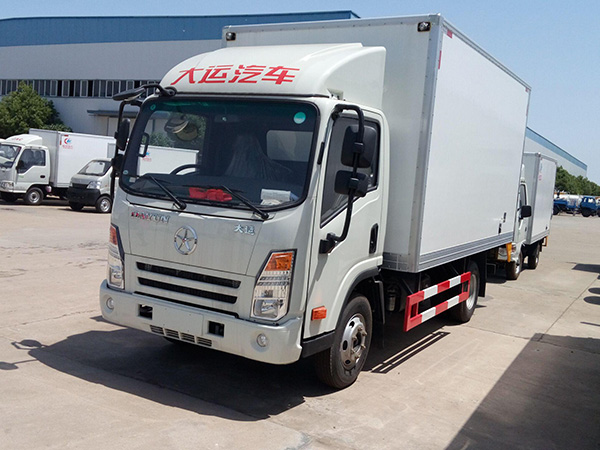 大運單排4.05米貨廂冷藏車