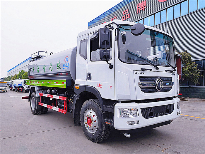 東風(fēng)多利卡D9灑水車