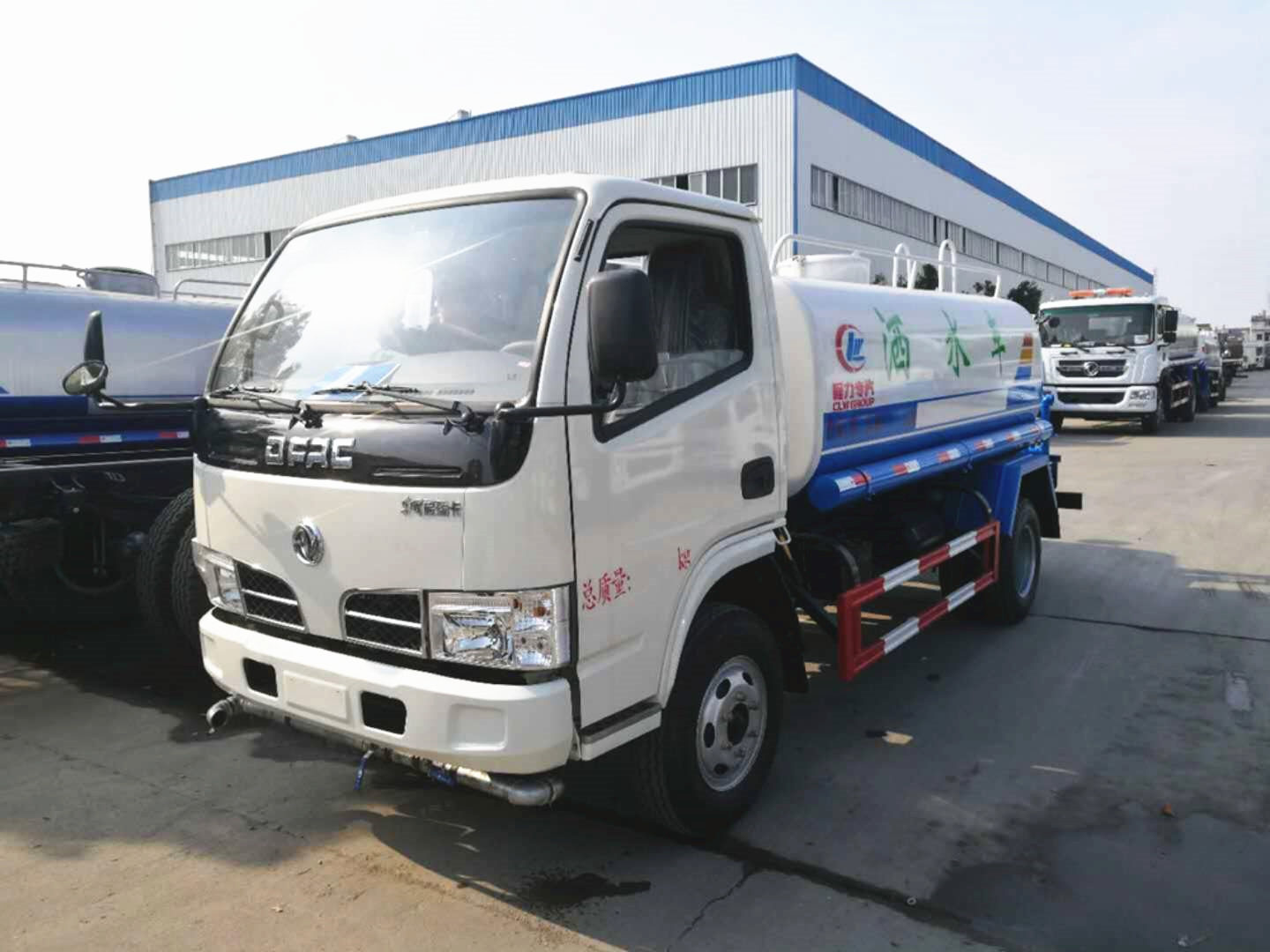 東風小區(qū)5噸綠化噴灑車