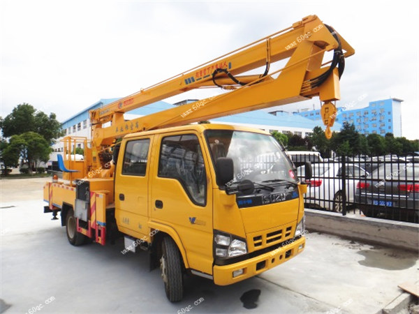 慶鈴五十鈴雙排16米高空作業(yè)車