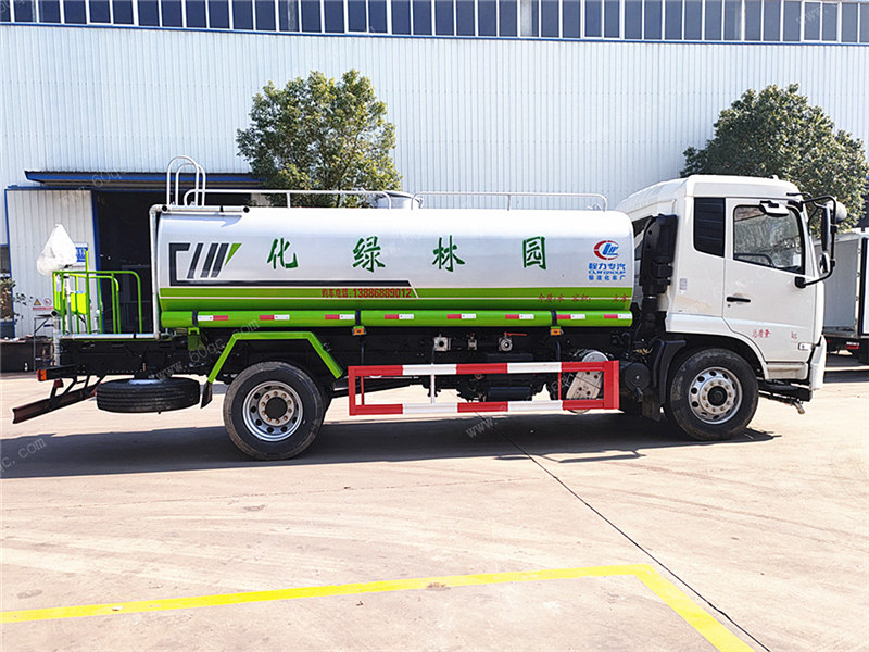 東風天錦12-14噸灑水車