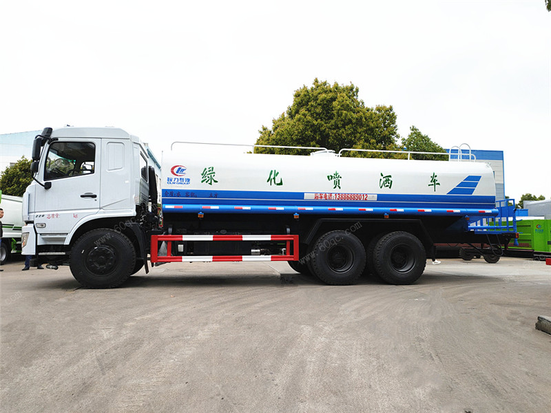 東風(fēng)D3后雙橋灑水車