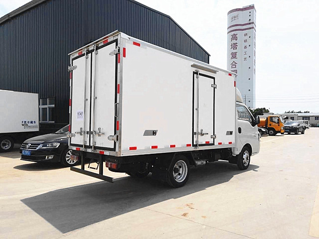 江淮康玲X5冷藏車